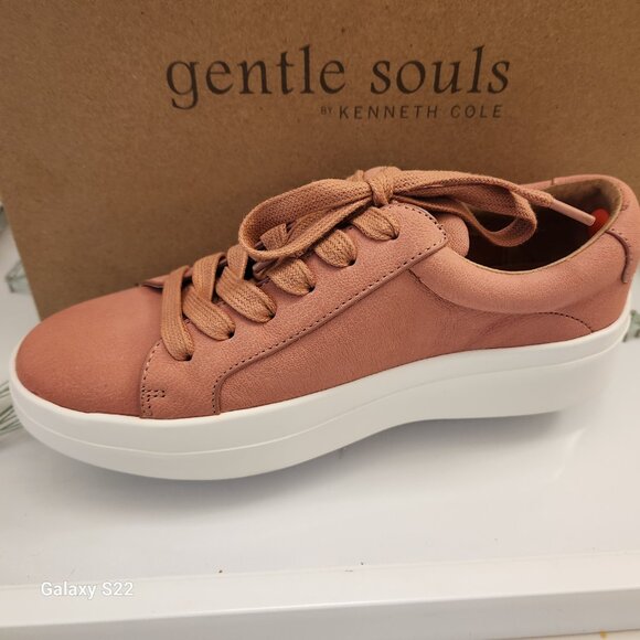 Gentle Souls Rosette " Pink Clay" Platform Sneakers. Size Various. NWT. - Picture 5 of 11
